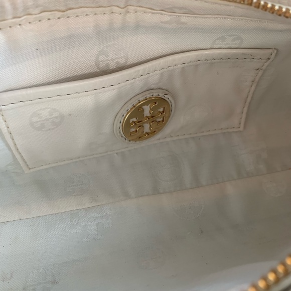 Authentic Tory Burch white whipstitch crossbody bag - Picture 3 of 11